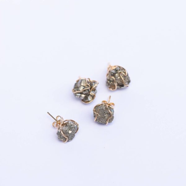 pyrite rough studs